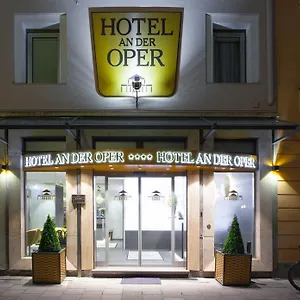 An Der Oper Monaco di Baviera